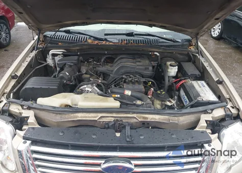 2006 Ford Explorer Xlt from USA, damaged, VIN 1FMEU73E96UA64187